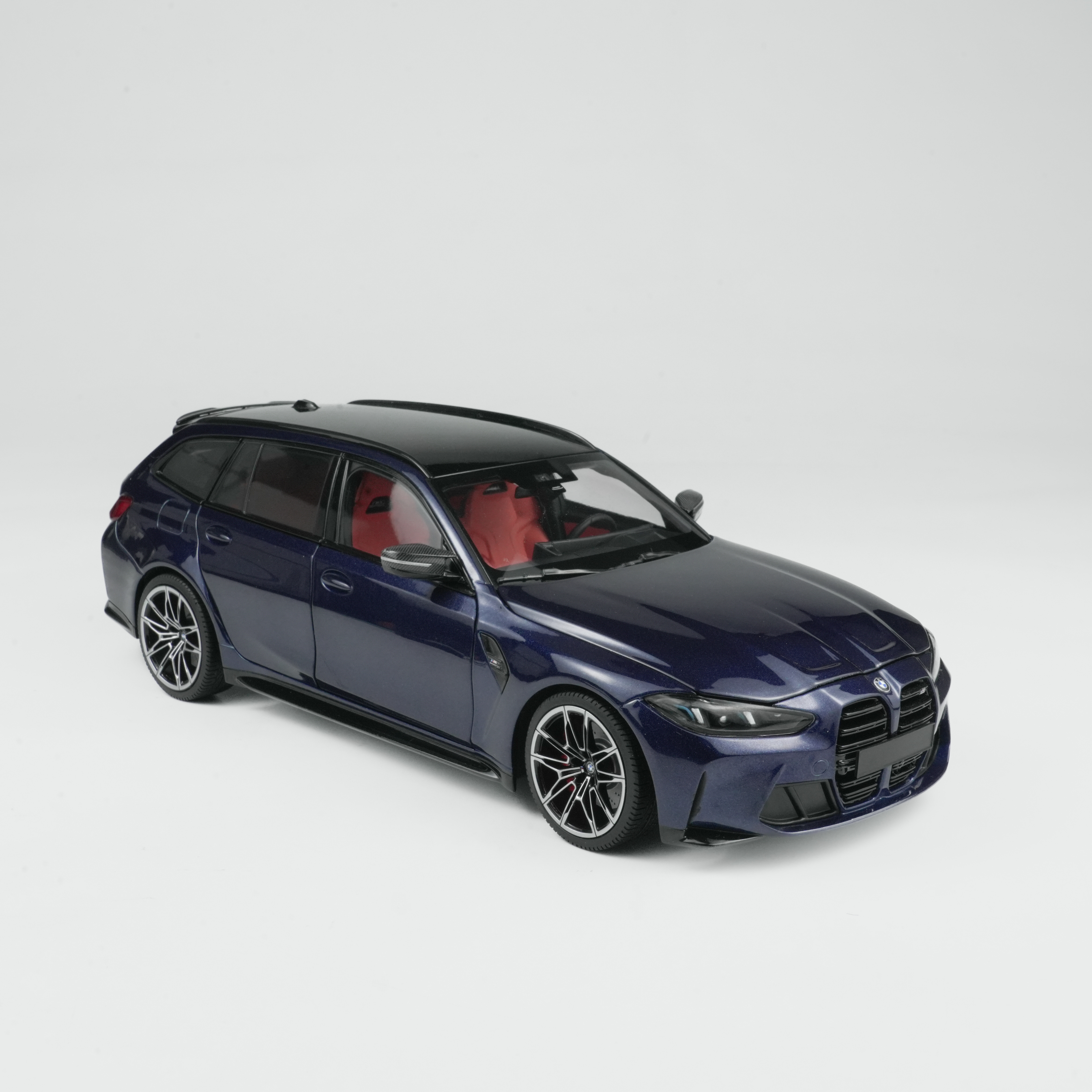 BMW M3 Touring (2024) ტანზანიტისფერი ლურჯი ხედი 3