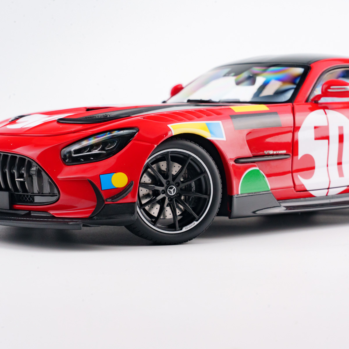 მერსედეს-AMG GT Black Series წითელი, სარბოლო გაფორმებით ხედი 12