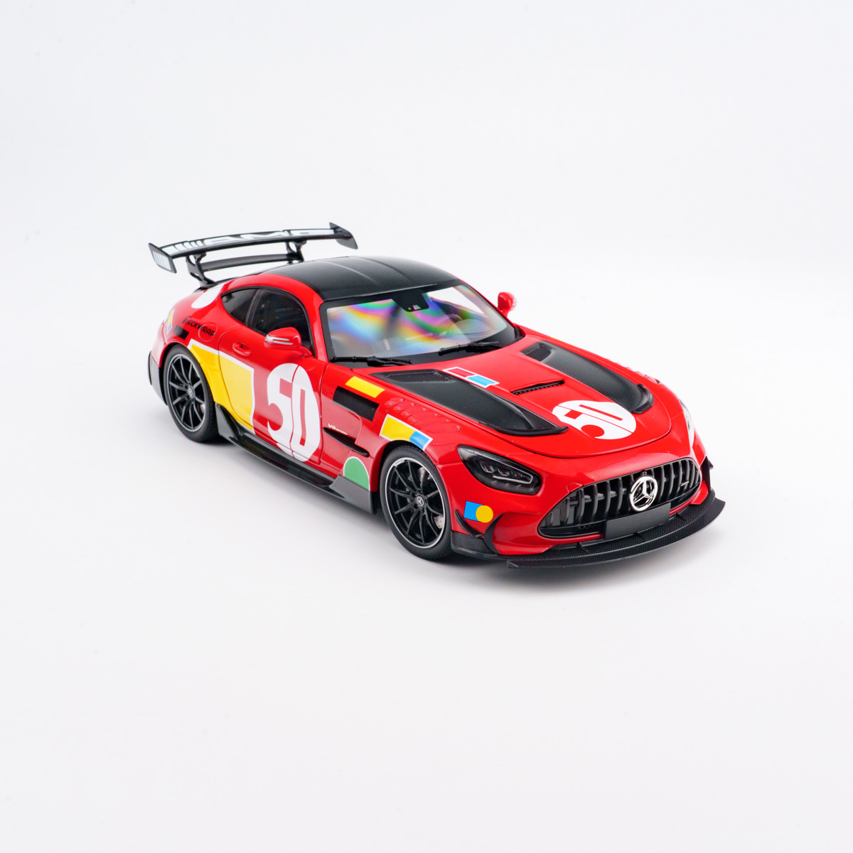 მერსედეს-AMG GT Black Series წითელი, სარბოლო გაფორმებით ხედი 7