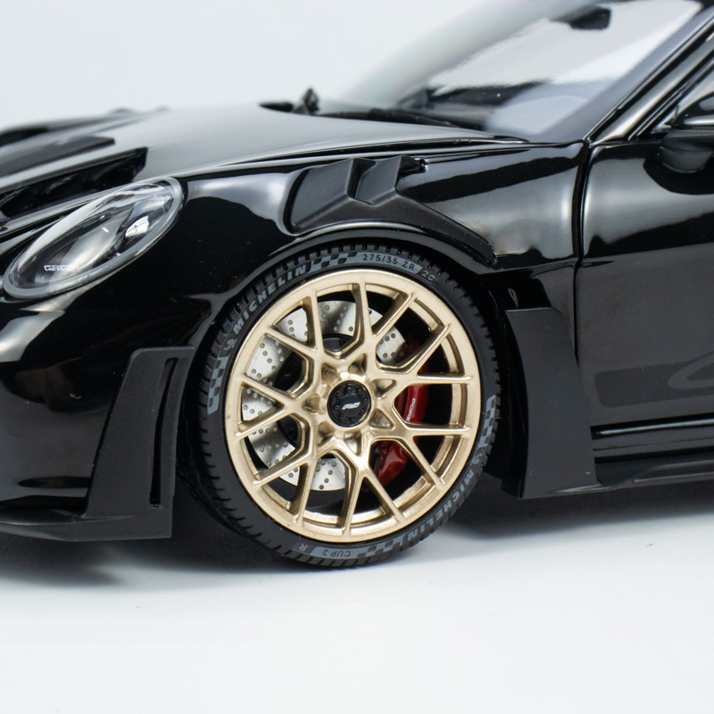 პორშე 911 (992) GT3 RS (2022) შავი ხედი 14