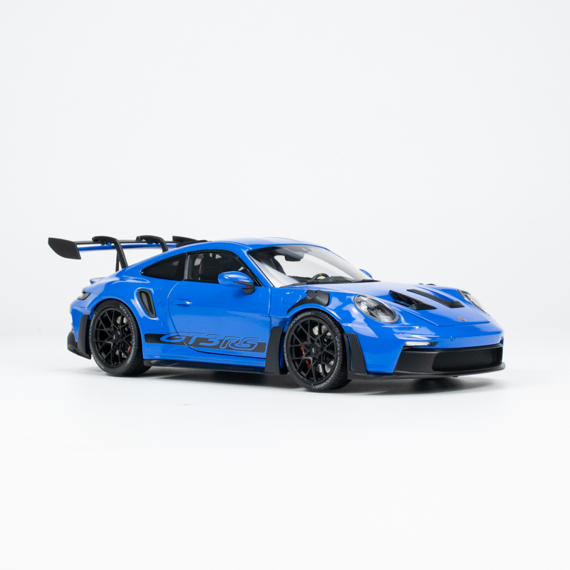 პორშე 911 (992) GT3 RS (2022) ლურჯი ხედი 11