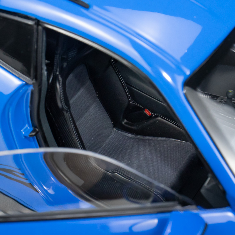 პორშე 911 (992) GT3 RS (2022) ლურჯი ხედი 18