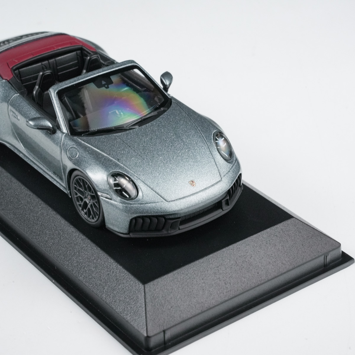 პორშე 911 (992.2) Carrera GTS Cabriolet (2024) ნაცრისფერი ხედი 10