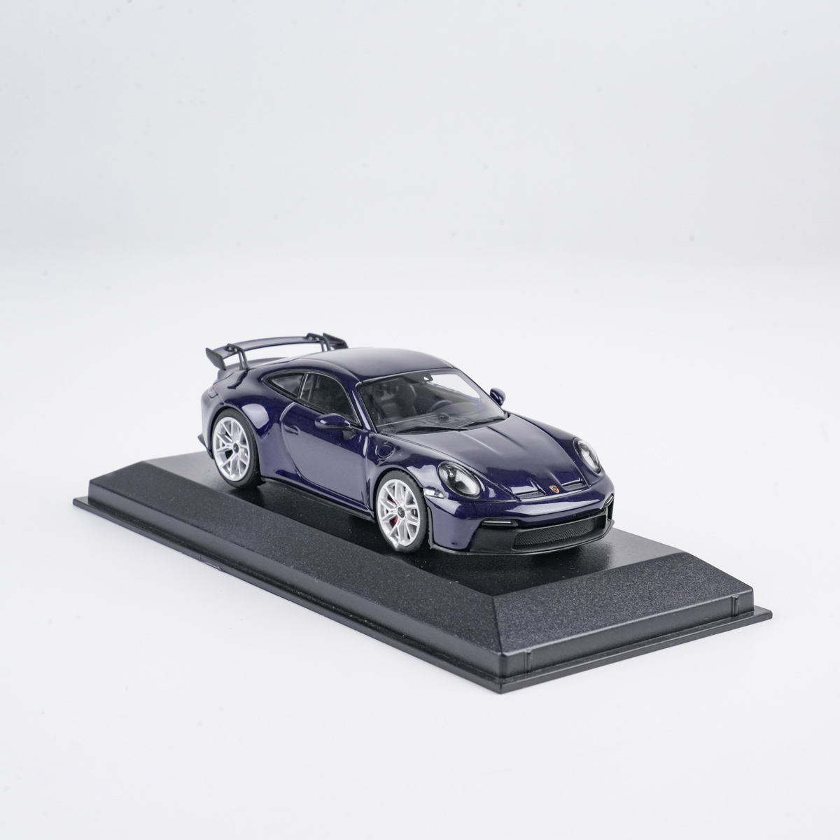 პორშე 911 (992) GT3 (2021) ლურჯი მეტალიკი ხედი 2