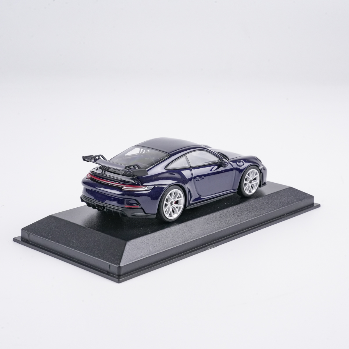 პორშე 911 (992) GT3 (2021) ლურჯი მეტალიკი ხედი 3