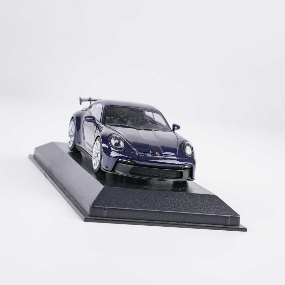 პორშე 911 (992) GT3 (2021) ლურჯი მეტალიკი ხედი 5