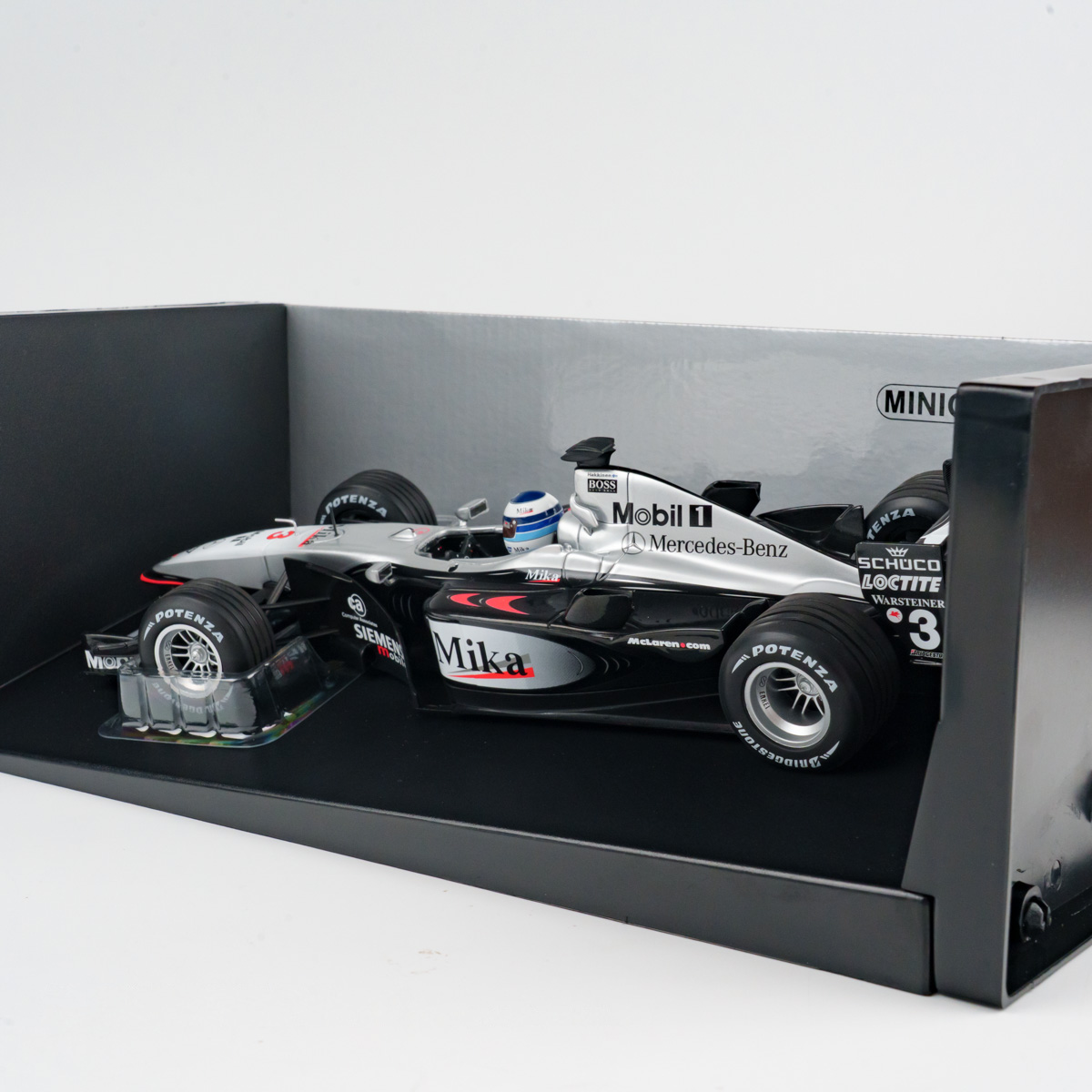 მაკლარენი Mercedes MP4/16 მიკა ჰაკინენი (2001) ხედი 3