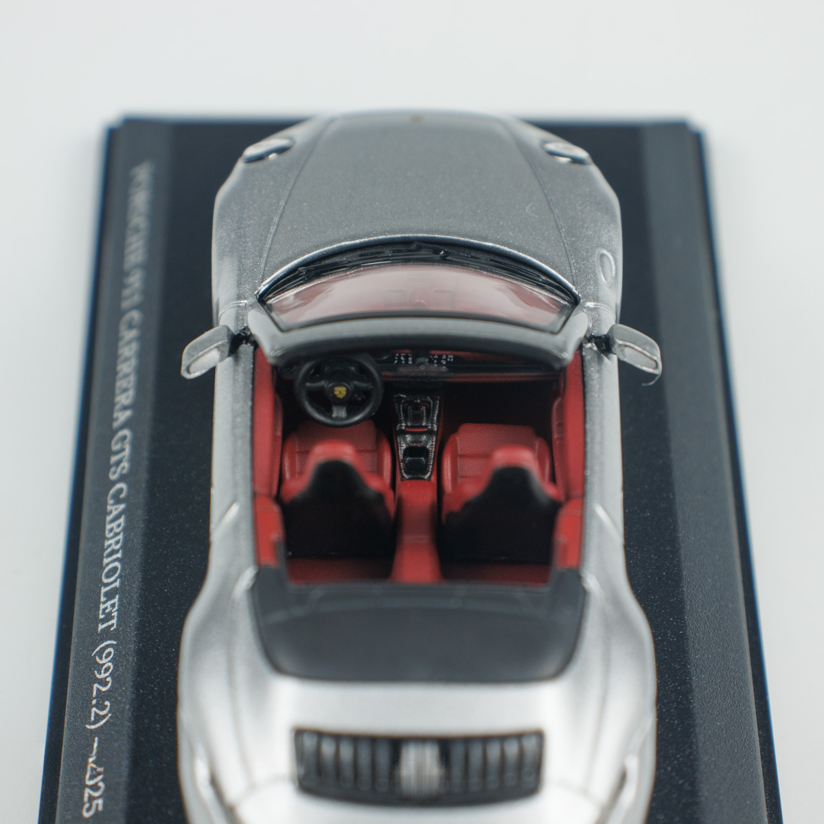 პორშე 911 (992.2) Carrera GTS Cabriolet ვერცხლისფერი მეტალიკი ხედი 13
