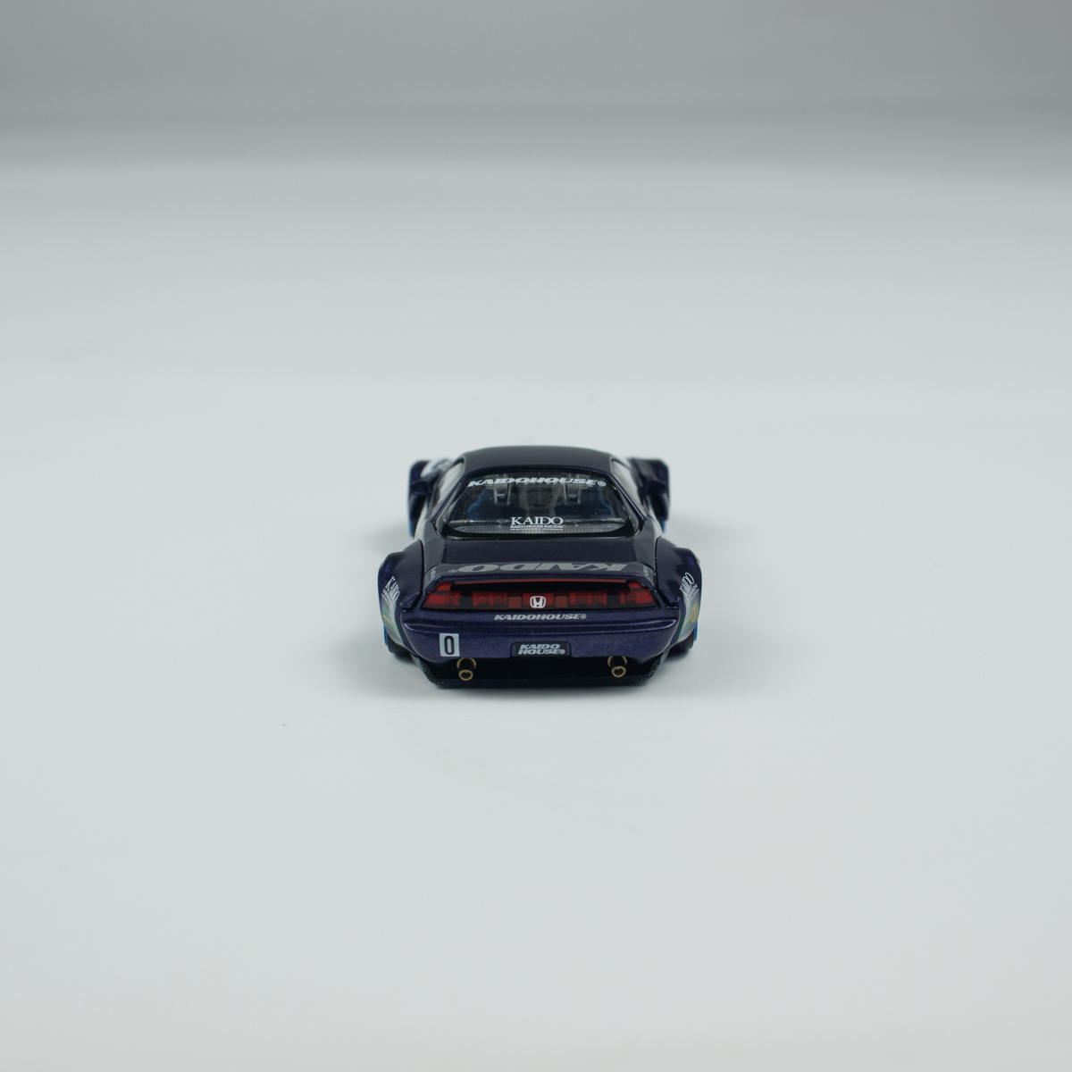 Minichamps 1:64 Honda NSX Kaido Racing V2 view 11