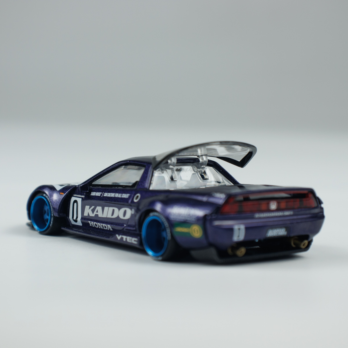 Minichamps 1:64 Honda NSX Kaido Racing V2 view 12