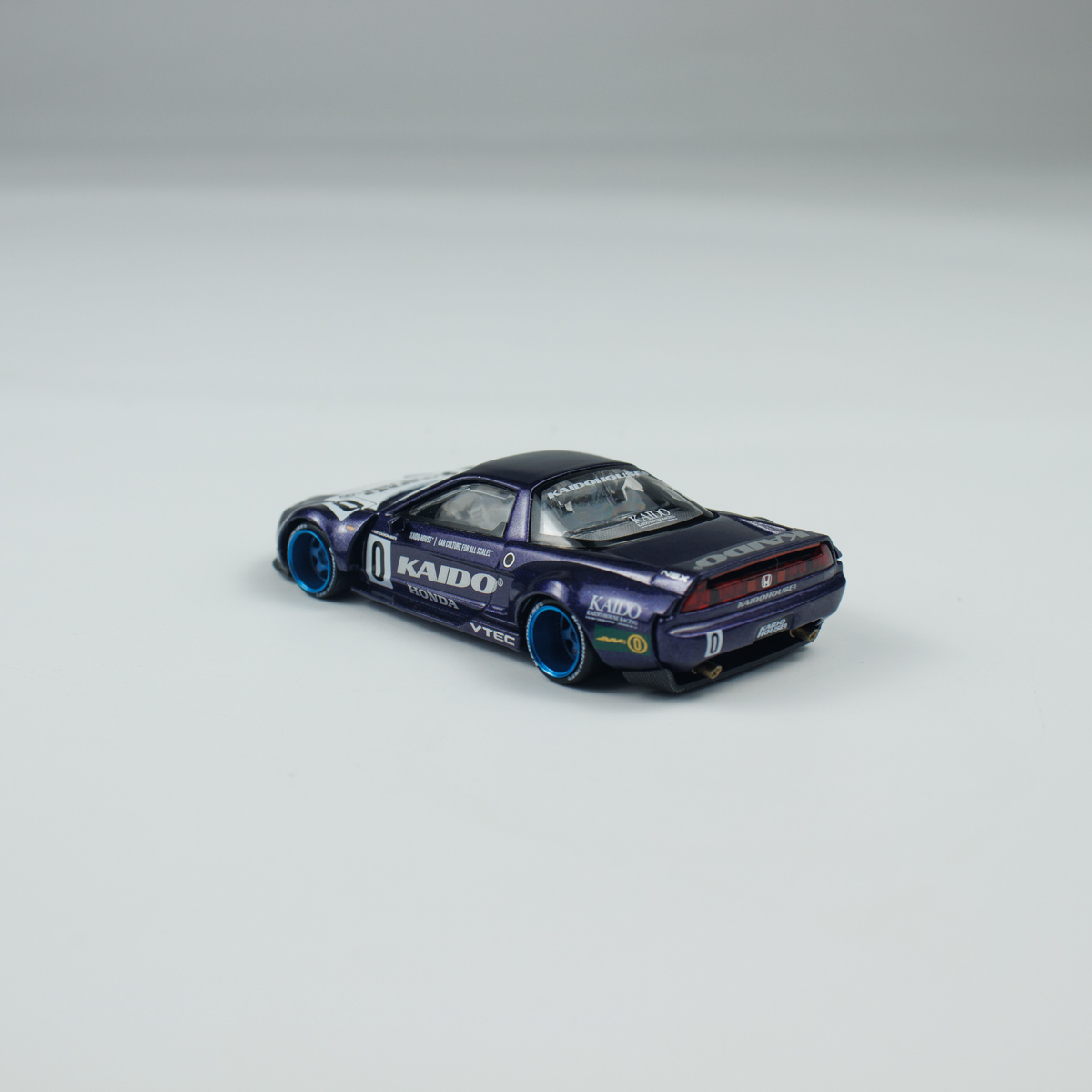 Minichamps 1:64 Honda NSX Kaido Racing V2 view 6