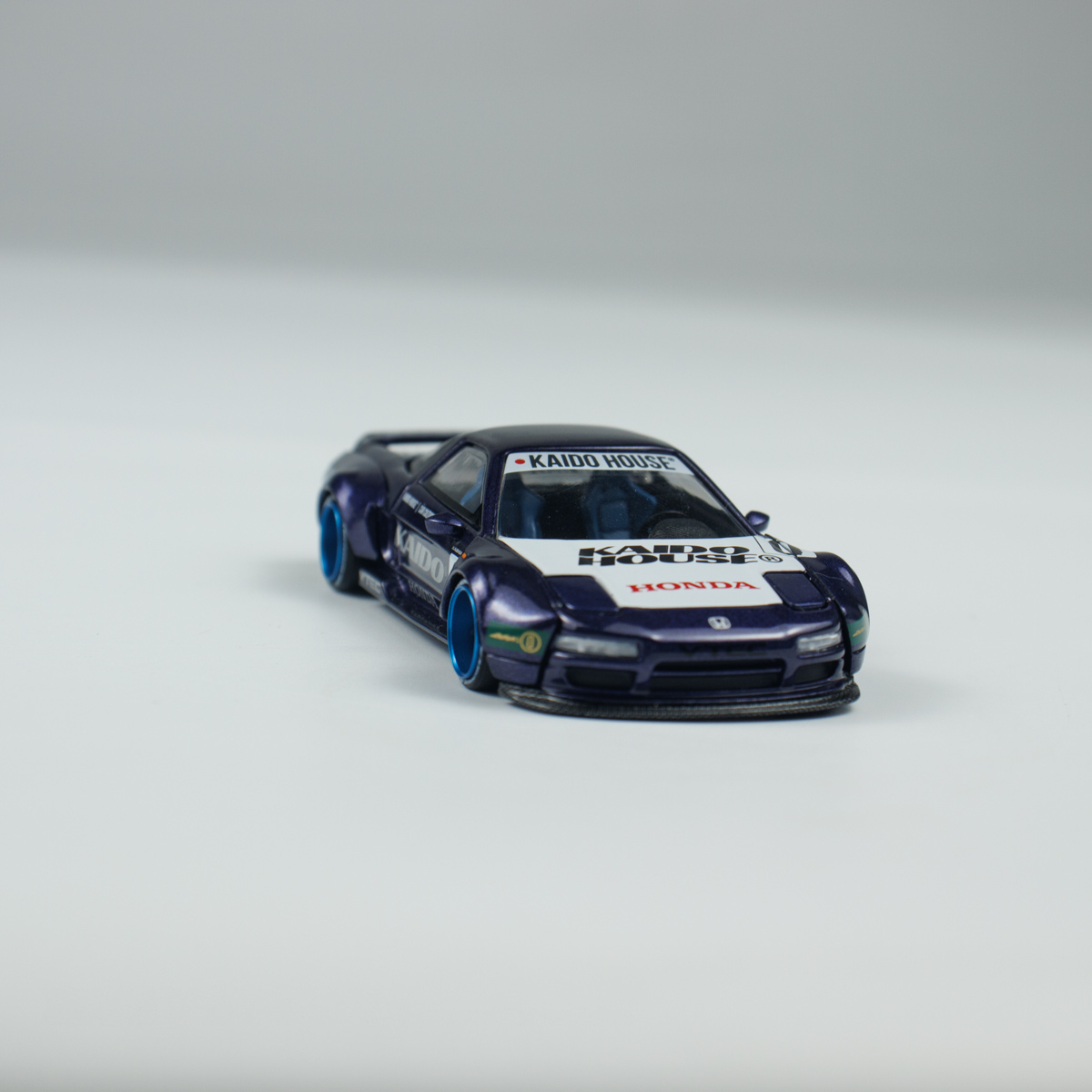 Minichamps 1:64 Honda NSX Kaido Racing V2 view 8