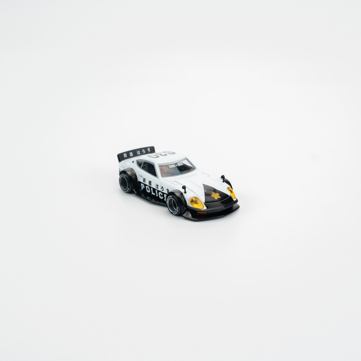 Minichamps 1:64 Nissan Fairlady Z Kaido GT Police view 2