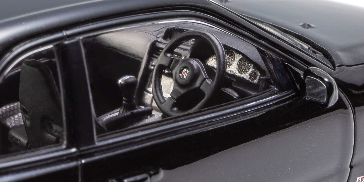 Nissan Skyline R34 GT-R V-Spec II - Black Pearl ხედი 5
