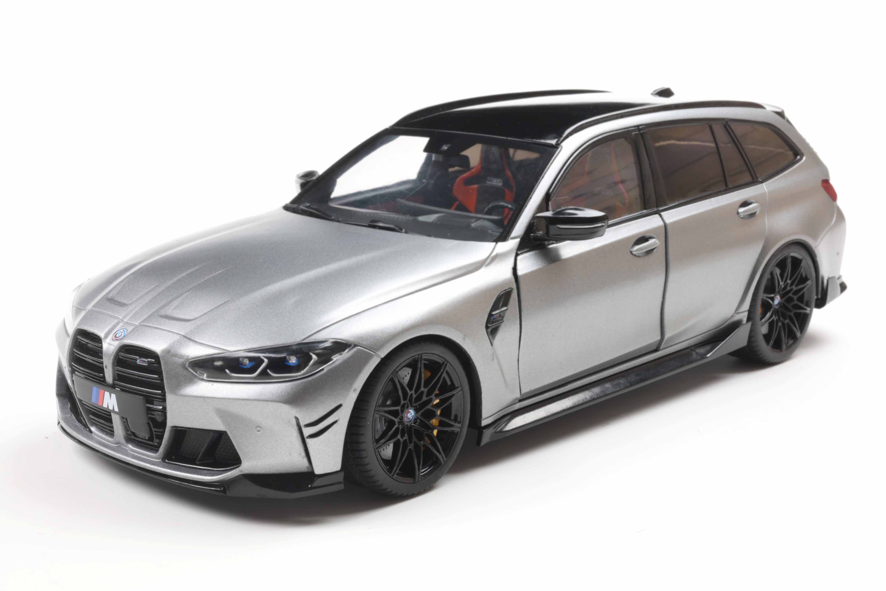 BMW M3 (G81) Touring - ნაცრისფერი ხედი 1