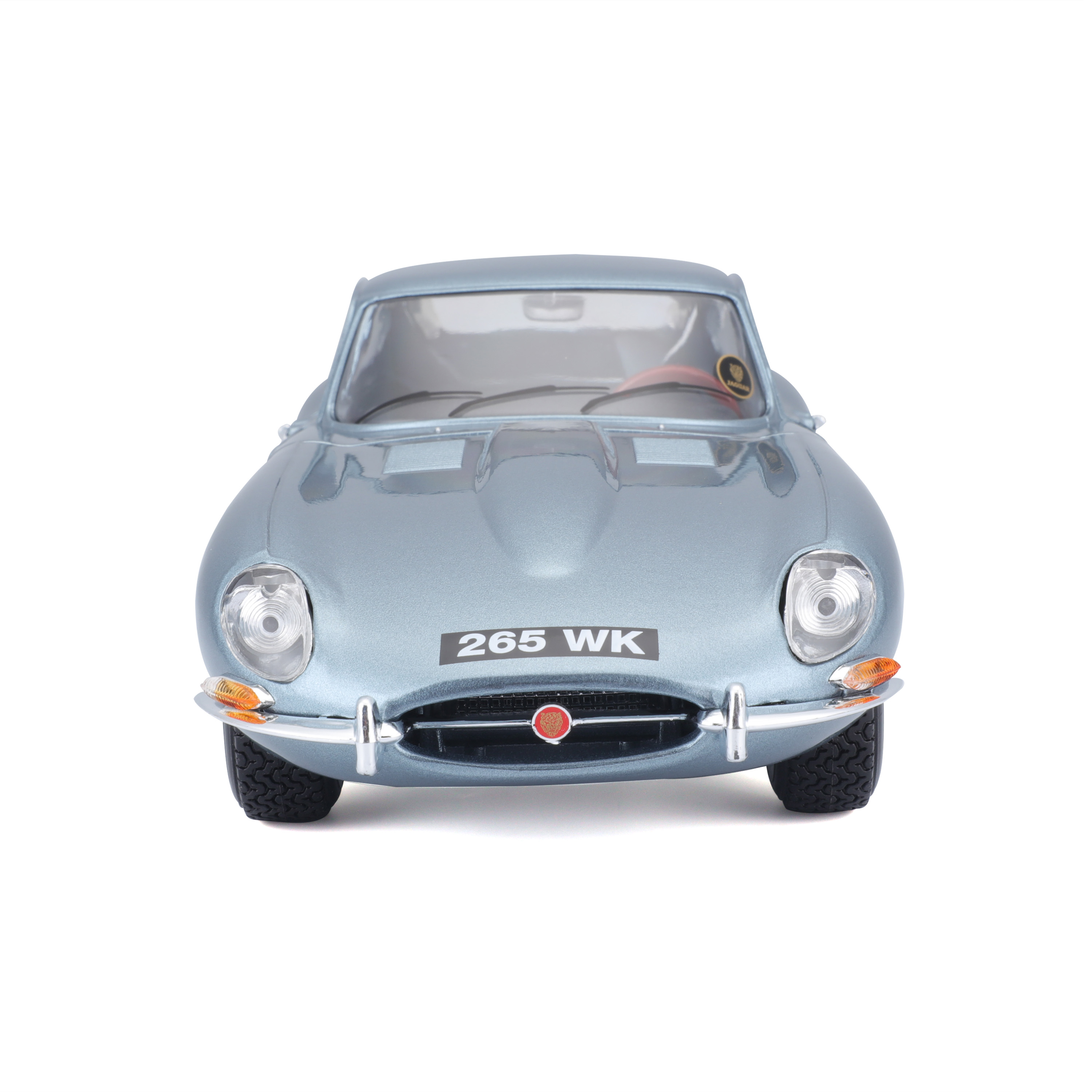 1:18 (Coll B) - Jaguar "E" Coupe (1961) view 6