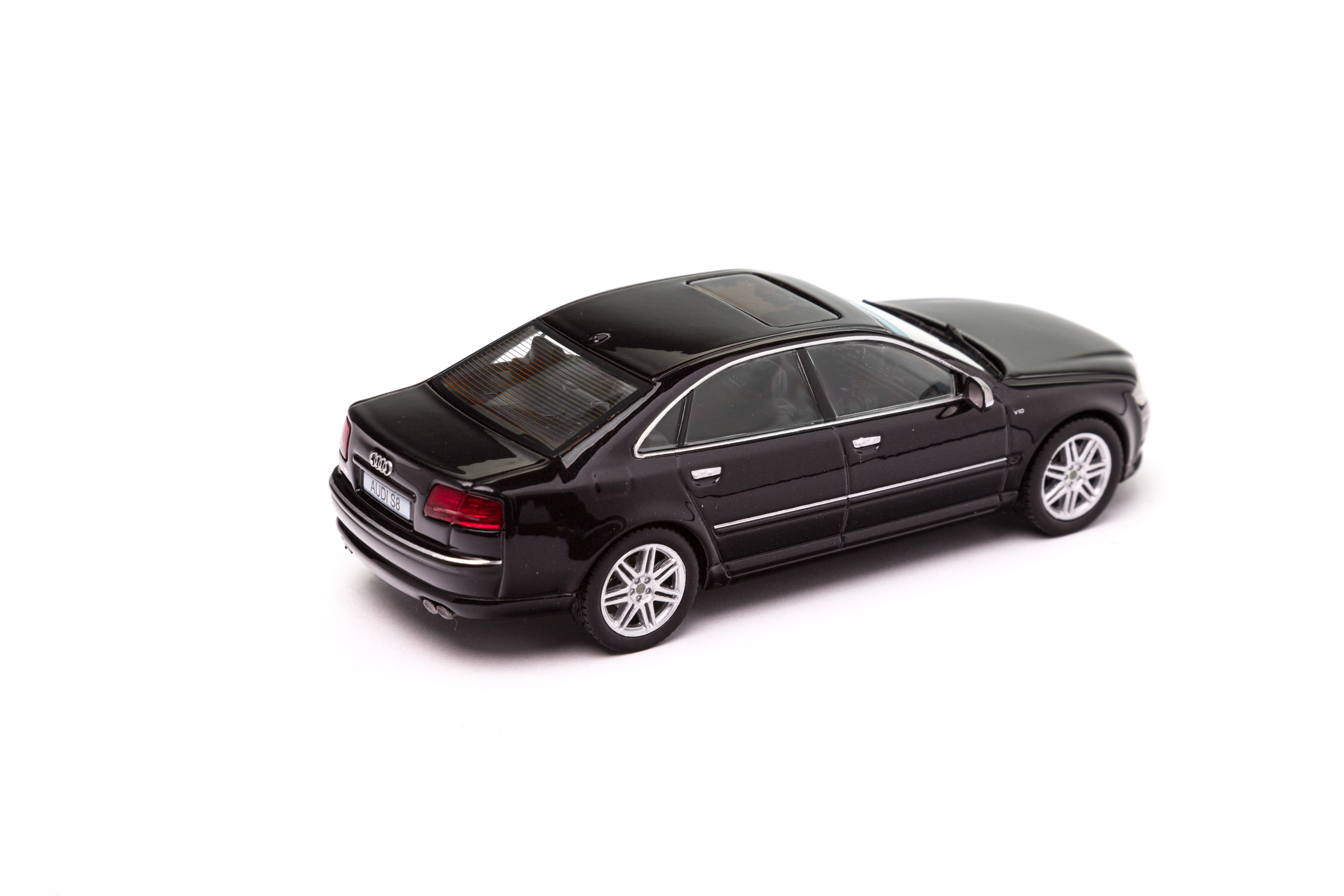 აუდი D3 S8 2010 - მუქი ლურჯი ხედი 4
