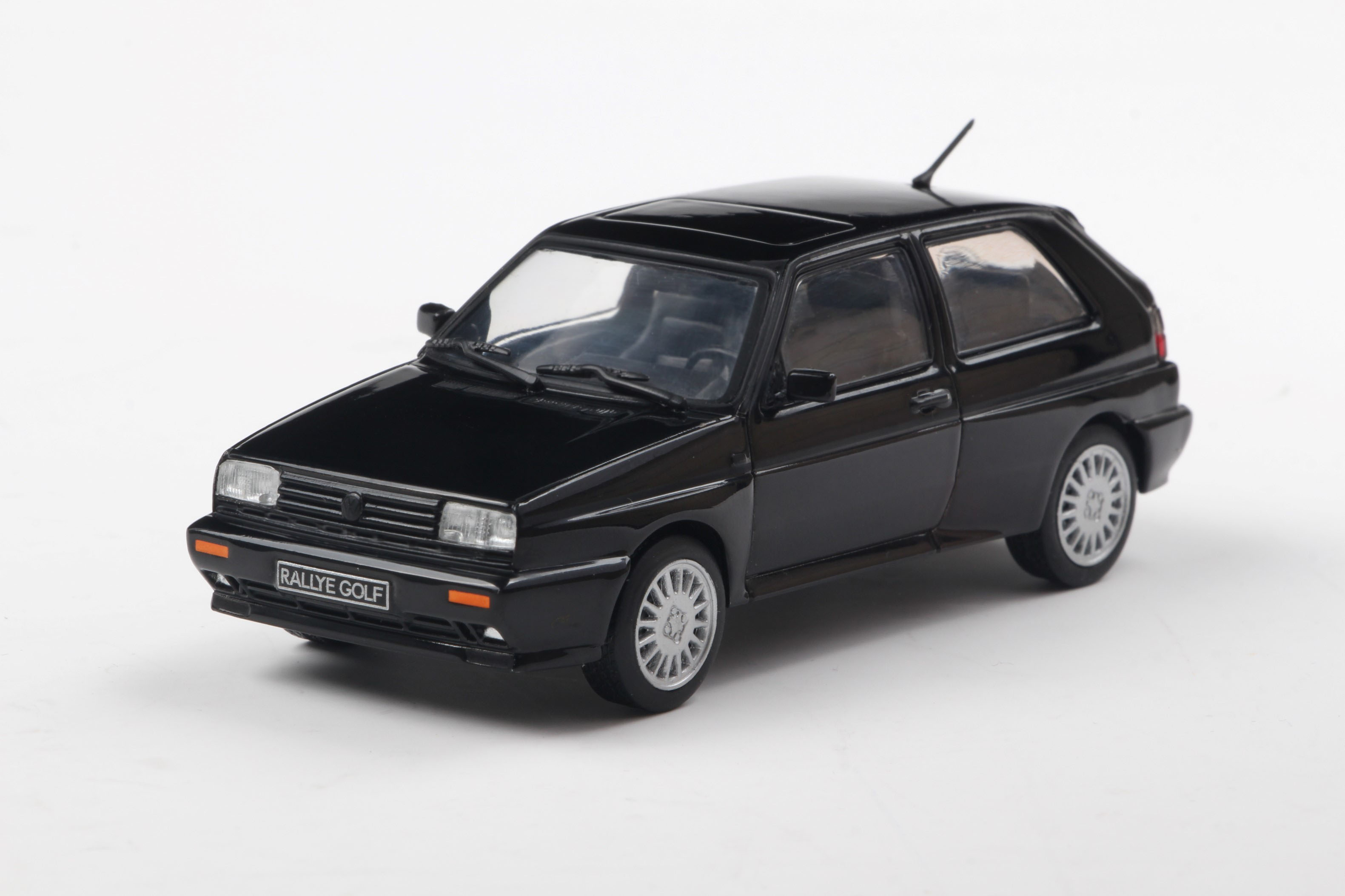 VW Golf Rally MKII - შავი 1989 ხედი 1