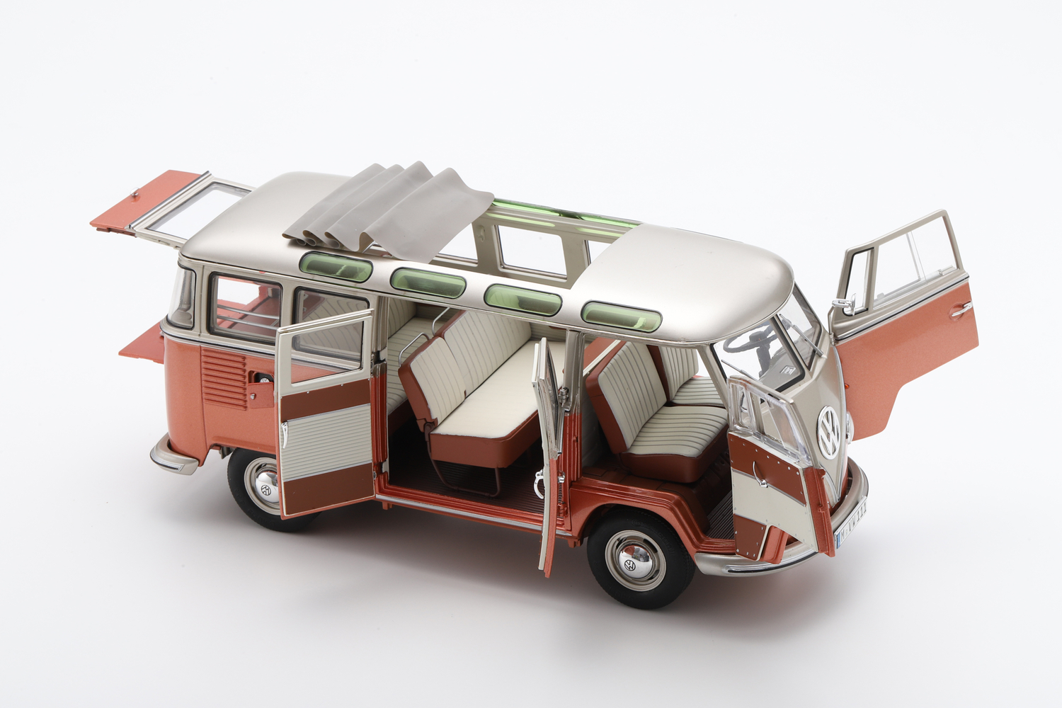 ფოლქსვაგენი T1 სამბა (1962) – 1/18 DieCast მოდელი ხედი 5