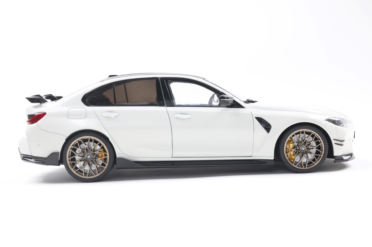 BMW M3 (G80) Alpine White – კლასიკური მოდელი view 19