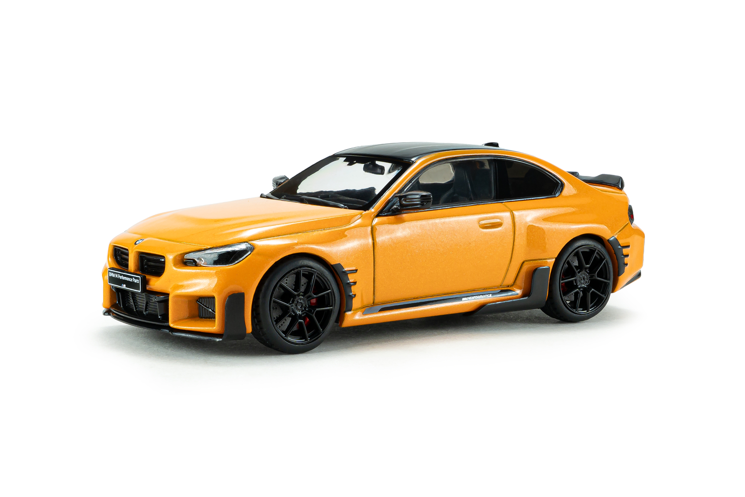 BMW M2 G87 (2024) – კლასიკური მოდელი ხედი 1