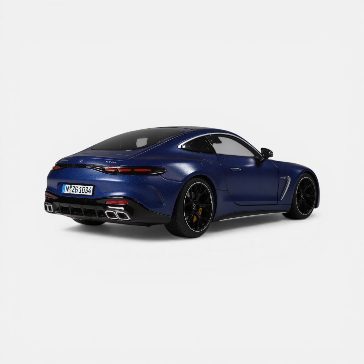 მერსედეს-AMG GT 63 – საკოლექციო მოდელი ხედი 4