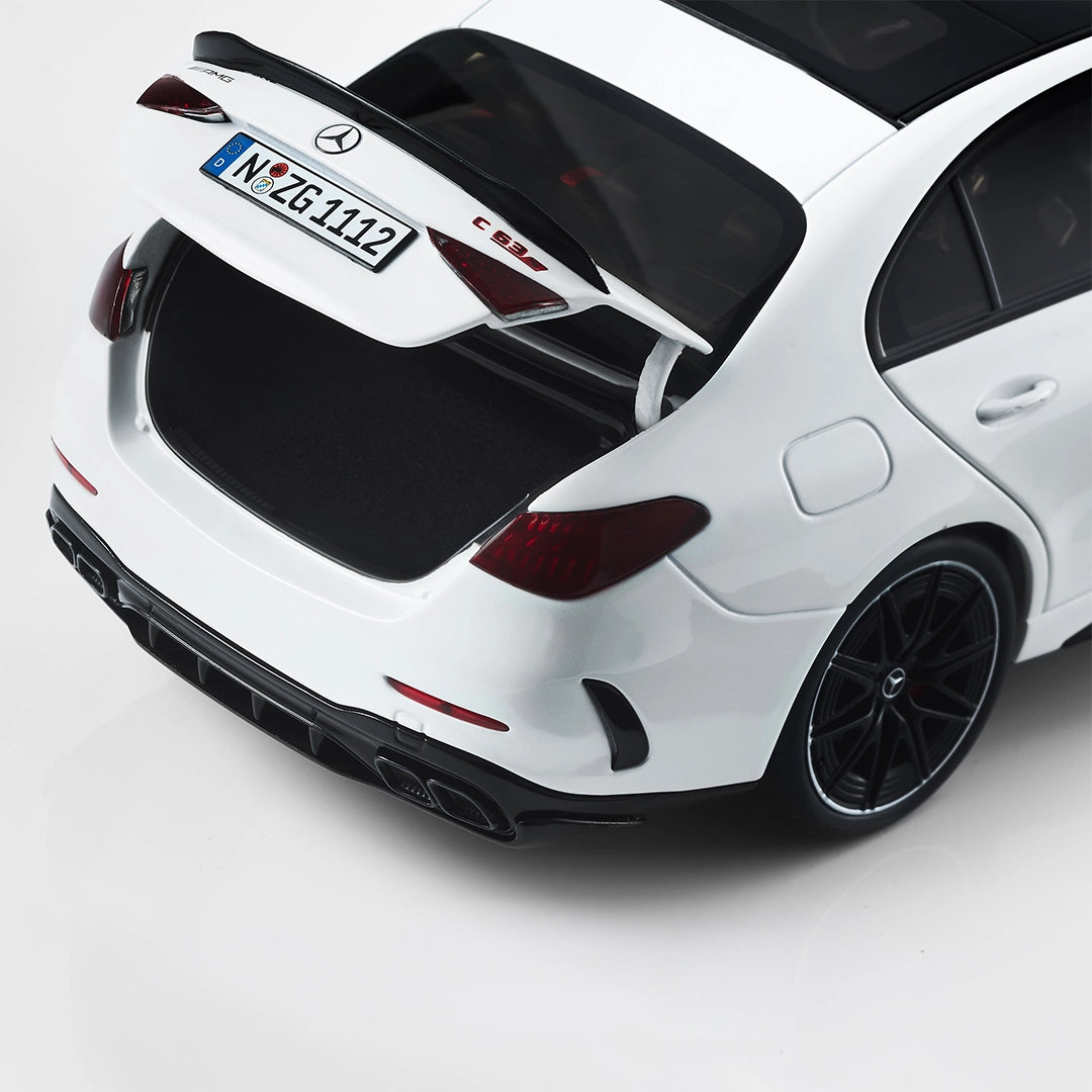 Mercedes-AMG C 63 S E view 5