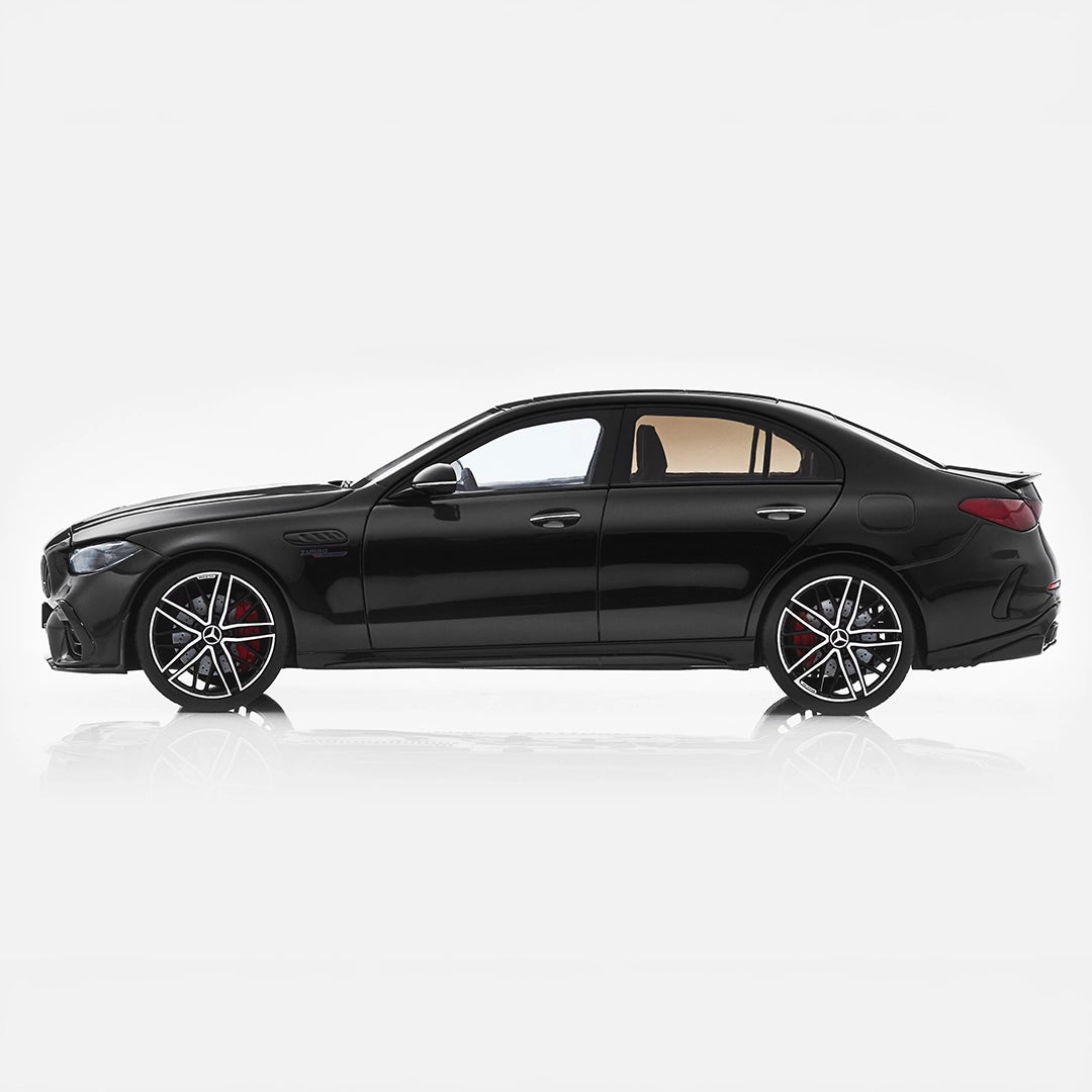 Mercedes-AMG C 63 S E view 2