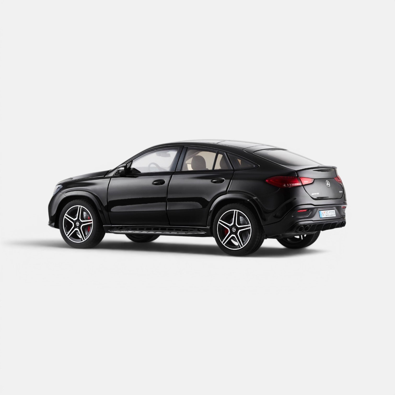 მერსედეს-AMG GLE 53e Coupé – საკოლექციო მოდელი ხედი 3