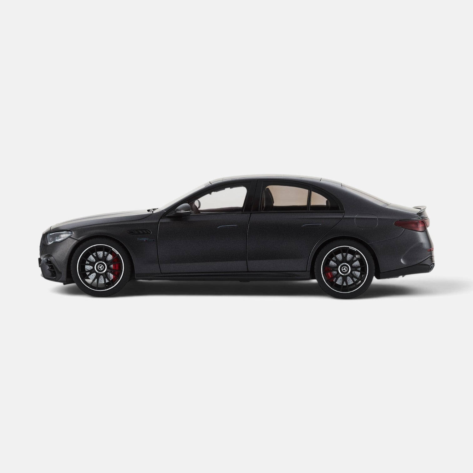 მერსედეს-AMG E 53 Hybrid 4MATIC+ – საკოლექციო მოდელი ხედი 3