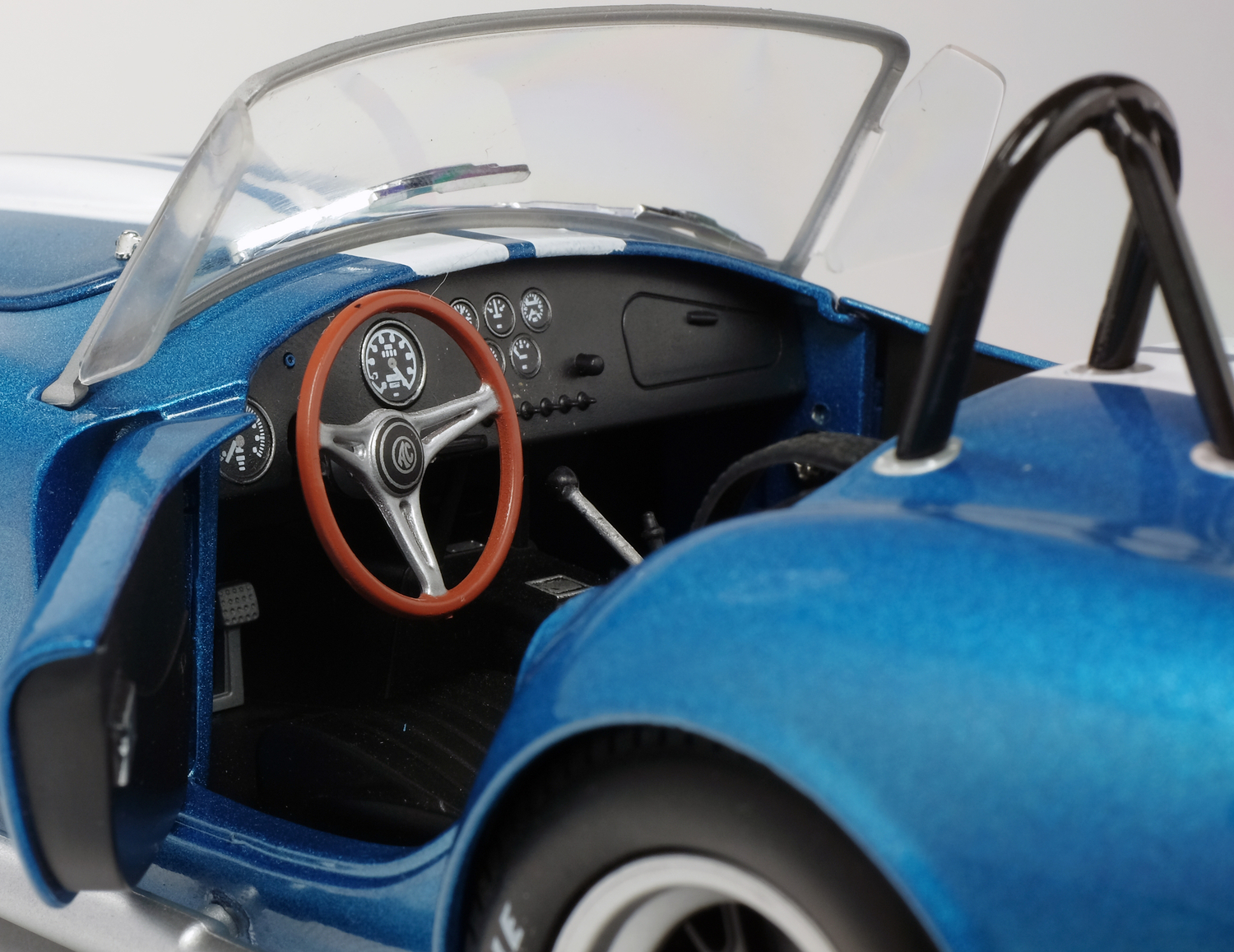 AC Cobra 427 MKII (1965) – კლასიკური მოდელი ხედი 21
