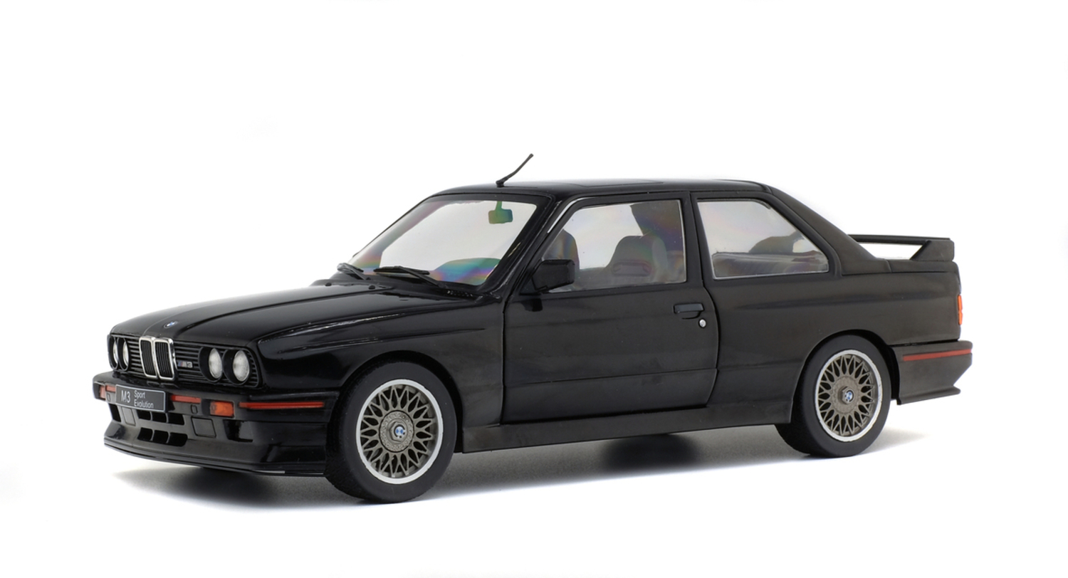 BMW M3 Sport Evo – კლასიკური მოდელი ხედი 1