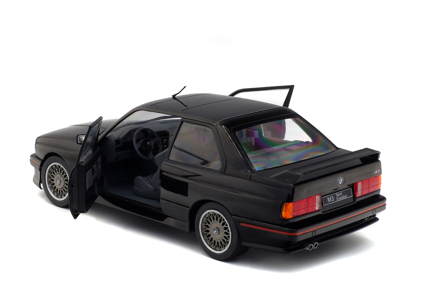 BMW M3 Sport Evo – კლასიკური მოდელი ხედი 7