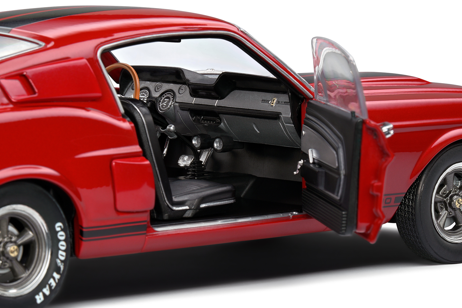 შელბი Mustang GT500 – კლასიკური მოდელი ხედი 8