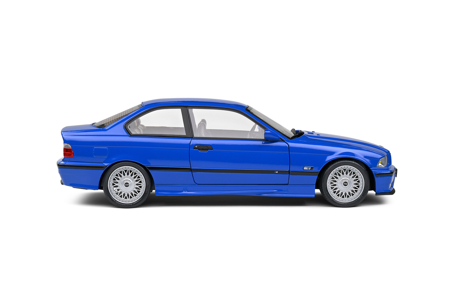 BMW E36 M3 Coupe (1996) – კლასიკური მოდელი ხედი 4