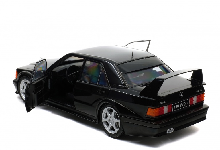მერსედეს-ბენც 190E (W201) EVO II – კლასიკური მოდელი ხედი 6
