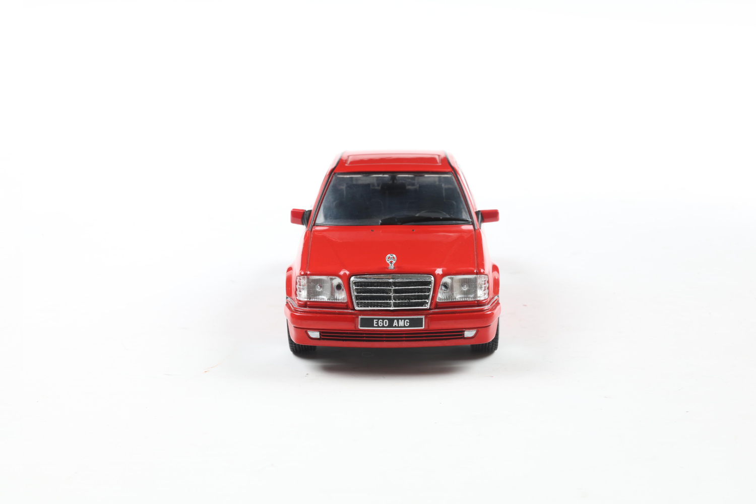 მერსედეს-ბენც W124 E60 AMG – კლასიკური მოდელი ხედი 2