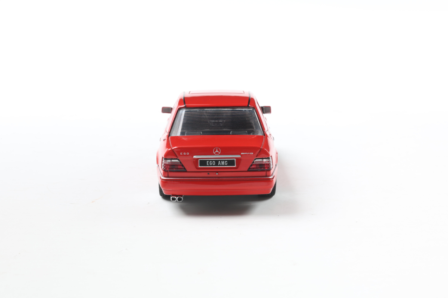 მერსედეს-ბენც W124 E60 AMG – კლასიკური მოდელი ხედი 5