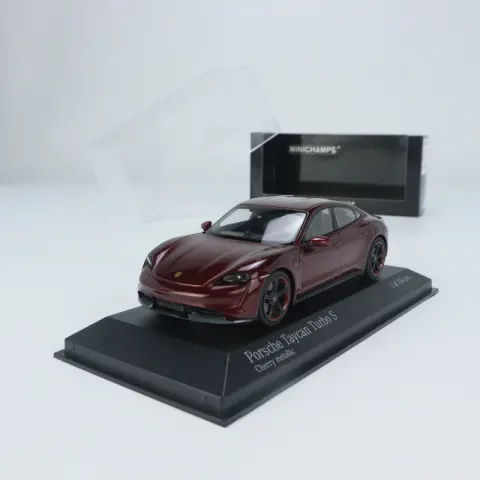 პორშე Taycan Turbo S (2020) წითელი მეტალიკი