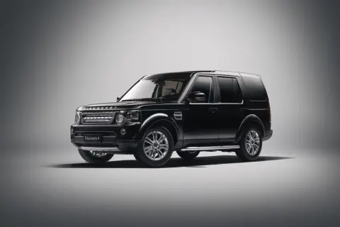 Land Rover Discovery 4 1:18 – Metallic Black საკოლექციო მოდელი